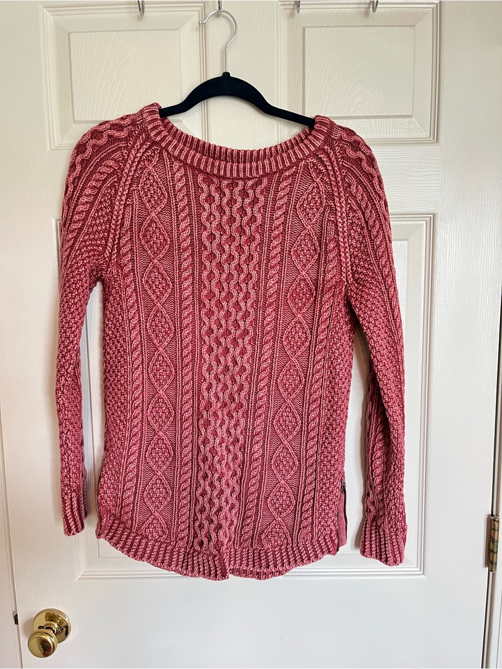 L.L. Bean Cable Knit Crewneck Sweater in Dusty Rose